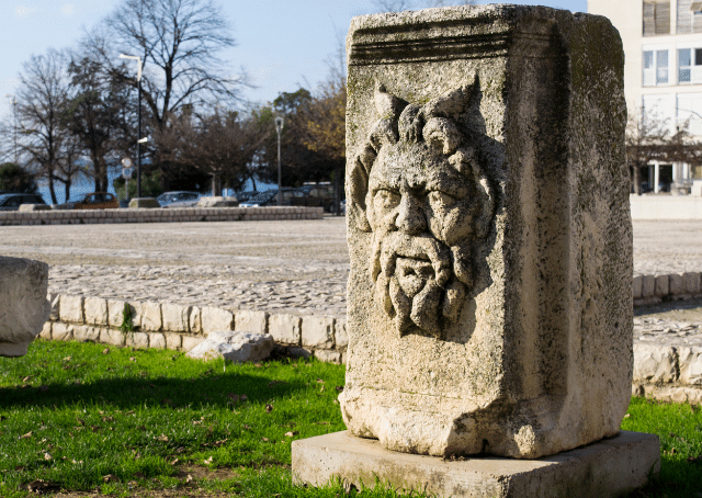 Volto di Plutone, dio romano della morte