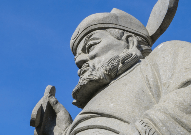 Statua del dio cinese Erlang Shen