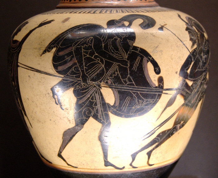 Antico vaso che mostra Enea durante la caduta di Troia