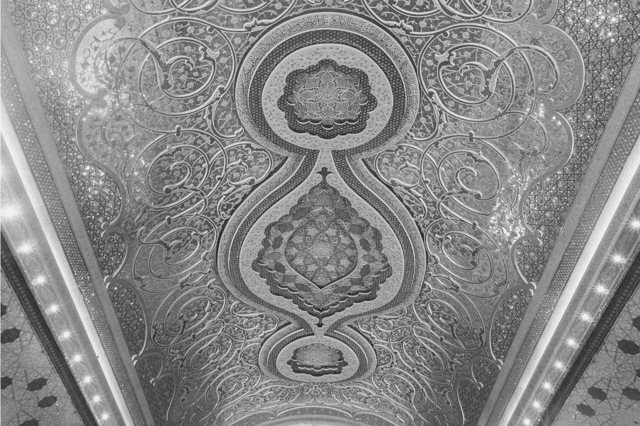 Soffitto al mausoleo dell'ayatollah Khomeini