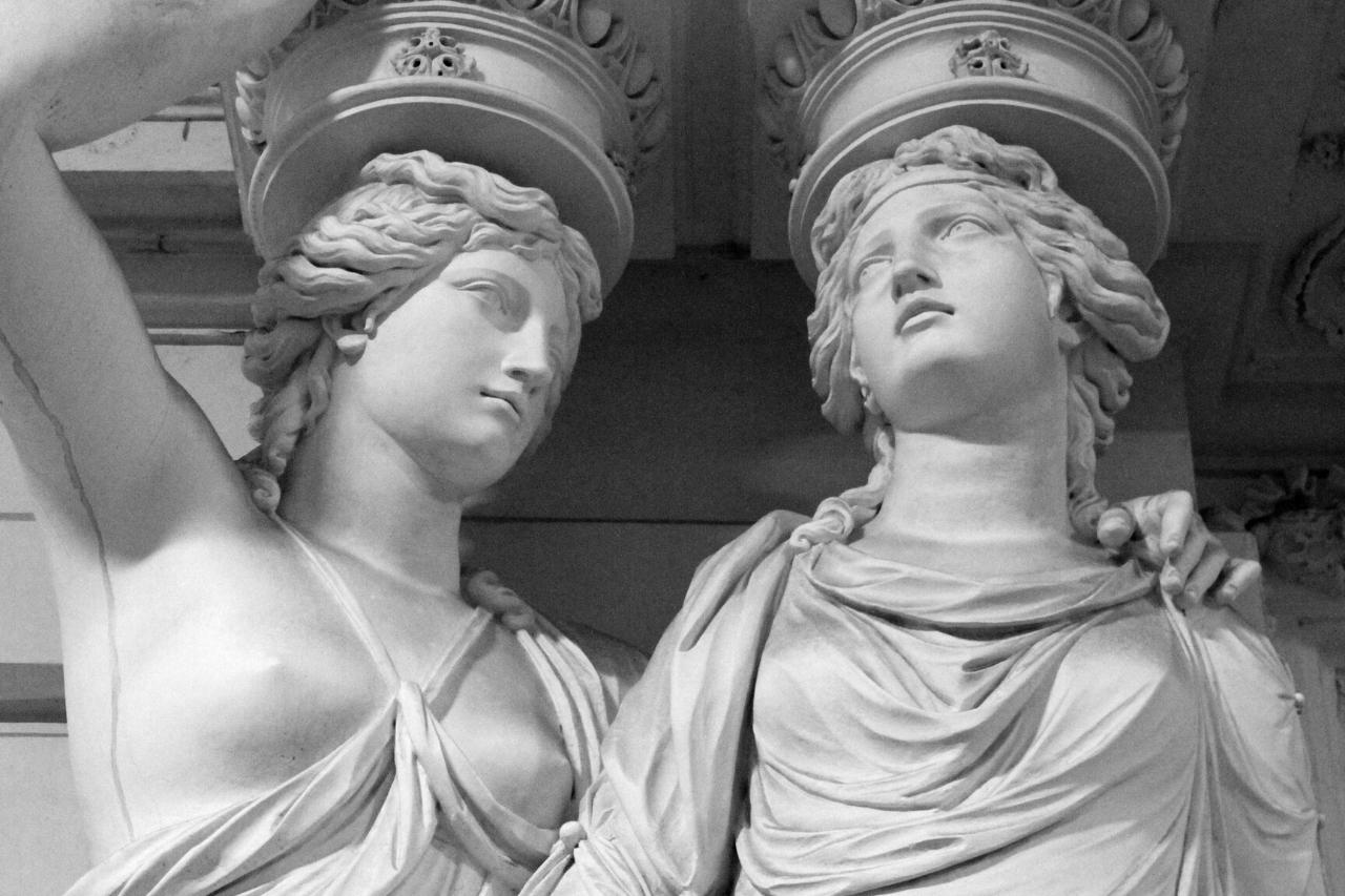 Titani femminili nell’età della Creazione