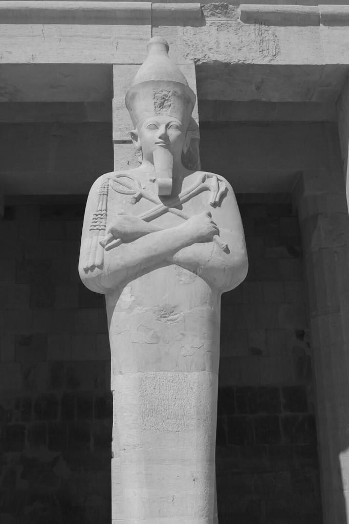 Statua del tempio di Hatshepsut