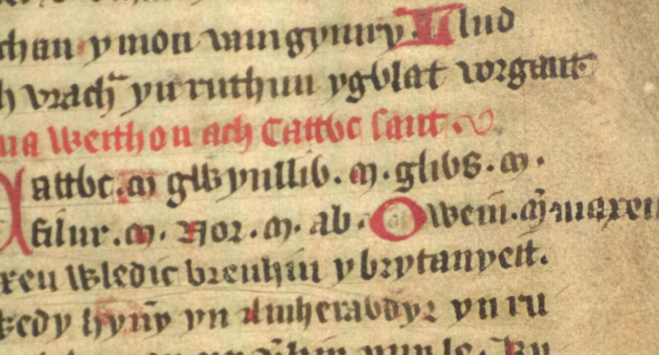 Jesus College MS 20, folio 34r, che mostra Glywys il padre di re Poulentus alla fine della riga centrale