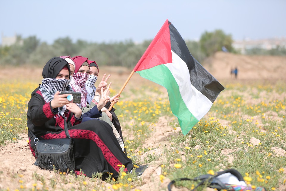 La poesia di Mahmoud Darwish alla Palestina