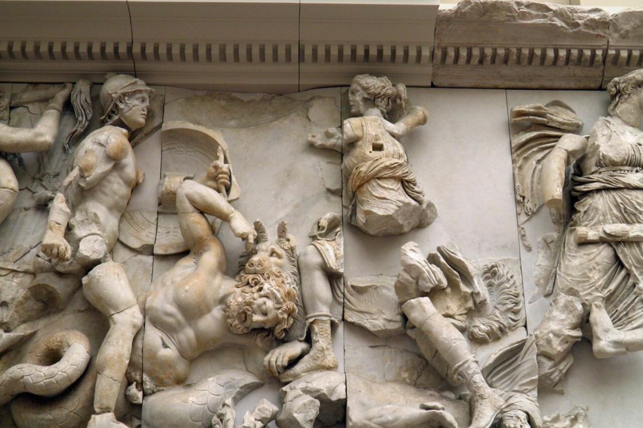 Il mito di Porfirione, il re dei Giganti che sfidò Zeus