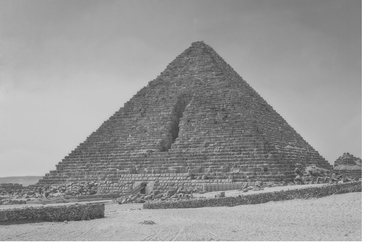Piramide di Micerino: la tomba del faraone nasconde molti misteri