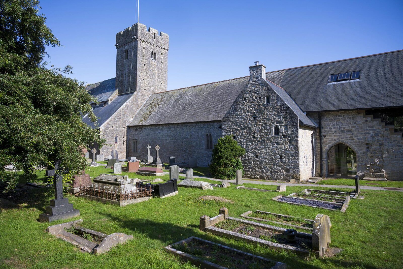 Llanilltud Fawr, sede della celebre scuola religiosa di Illtud