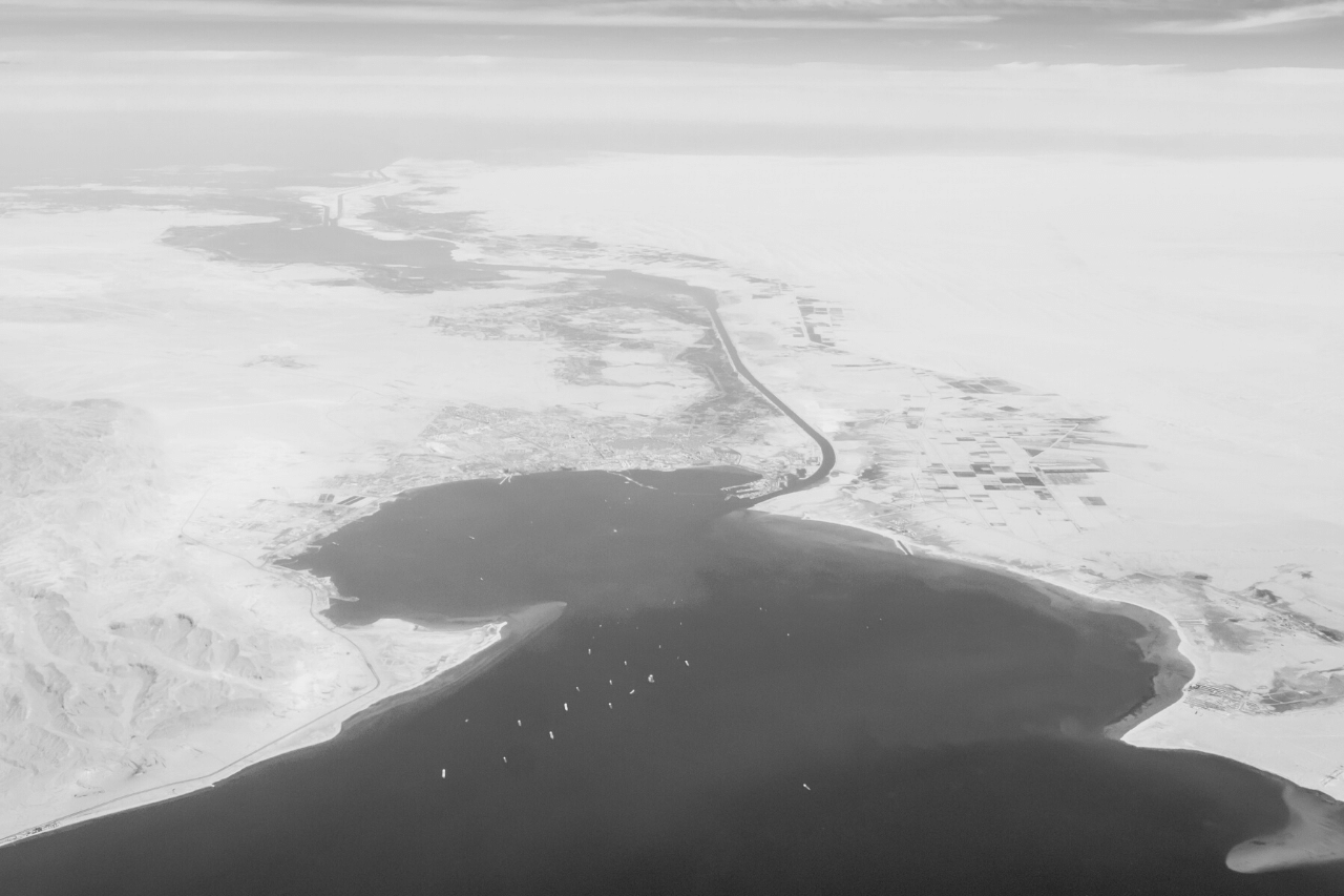Il Canale di Suez: l’arteria commerciale dell’Europa verso l’Oriente
