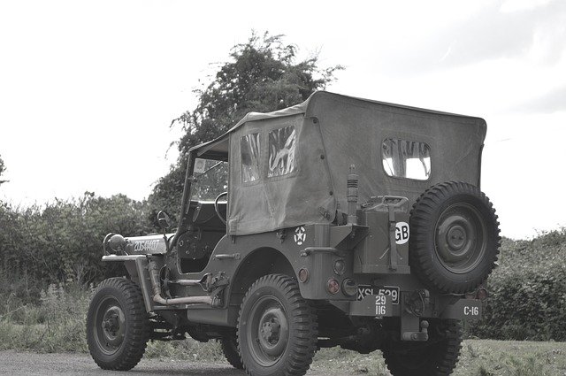 Jeep da guerra durante la crisi della guerra di Suez